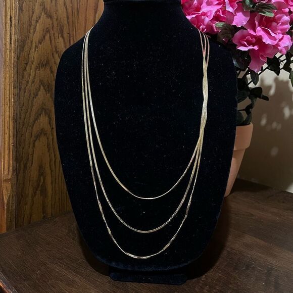 MONET 70s/80s Long Multi Strand Gold Plated Necklace - Picture 1 of 3
